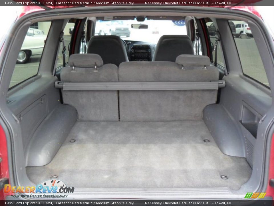 1999 Ford Explorer XLT 4x4 Toreador Red Metallic / Medium Graphite Grey Photo #17