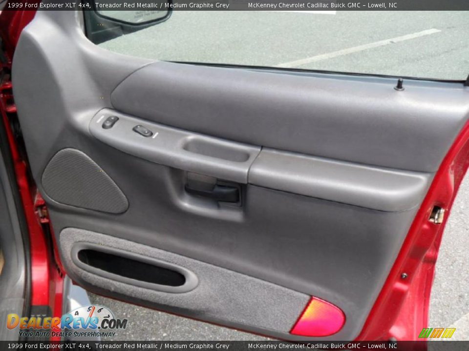 1999 Ford Explorer XLT 4x4 Toreador Red Metallic / Medium Graphite Grey Photo #22