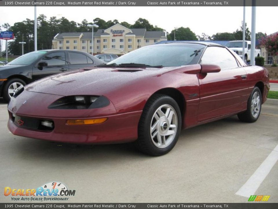 1995 Chevrolet Camaro Z28 Coupe Medium Patriot Red Metallic / Dark Gray Photo #2