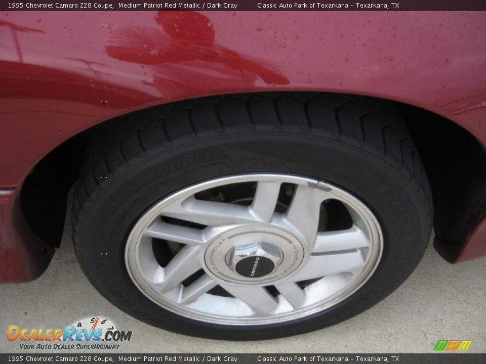 1995 Chevrolet Camaro Z28 Coupe Medium Patriot Red Metallic / Dark Gray Photo #9