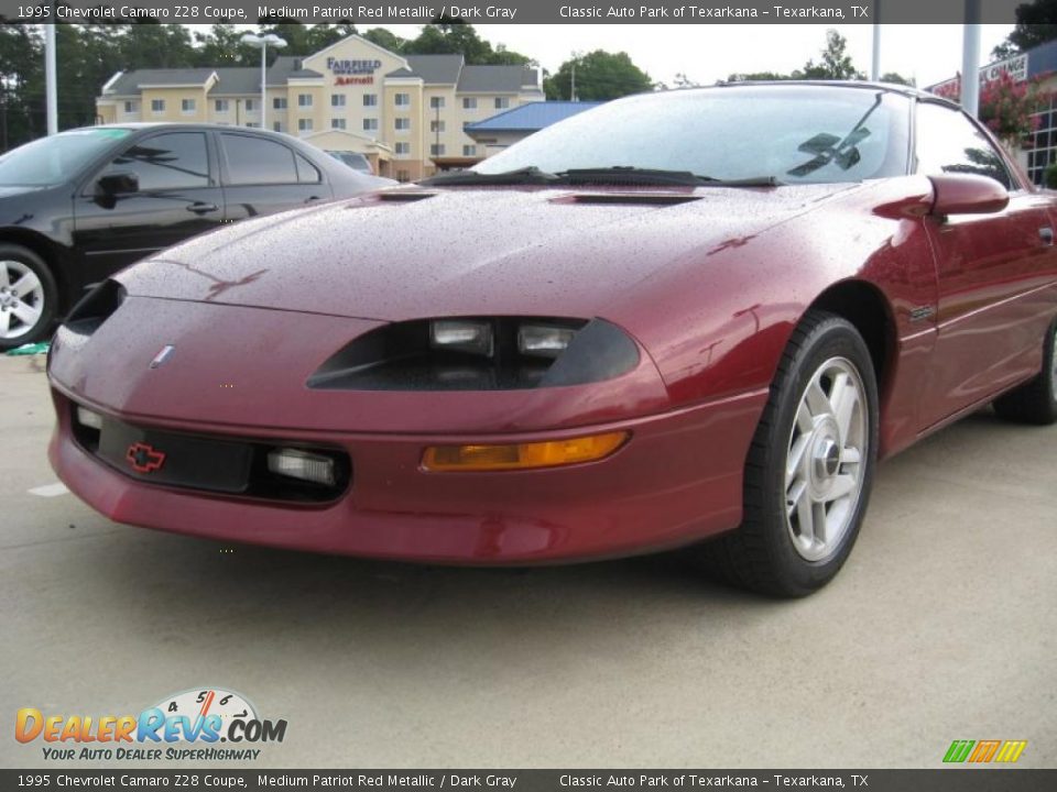 1995 Chevrolet Camaro Z28 Coupe Medium Patriot Red Metallic / Dark Gray Photo #10