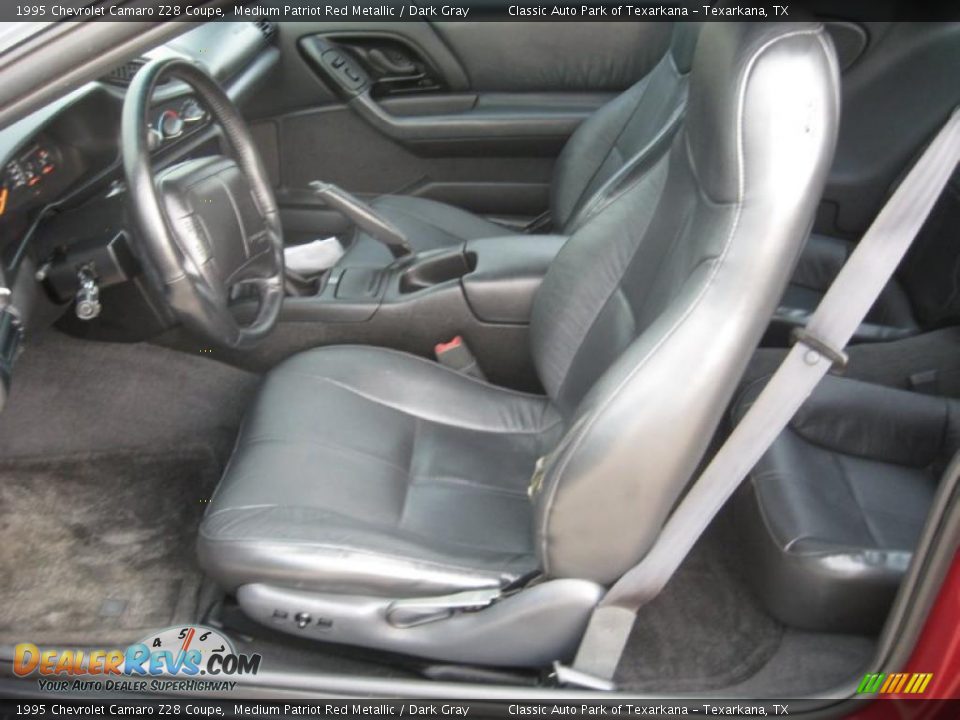 1995 Chevrolet Camaro Z28 Coupe Medium Patriot Red Metallic / Dark Gray Photo #11