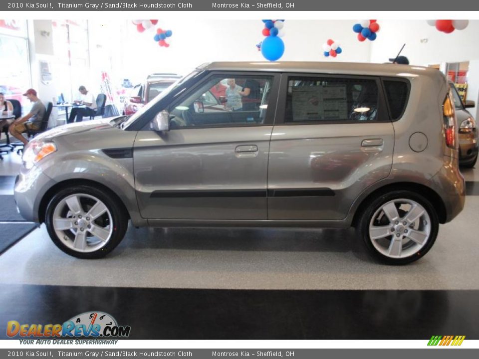 2010 Kia Soul ! Titanium Gray / Sand/Black Houndstooth Cloth Photo #4