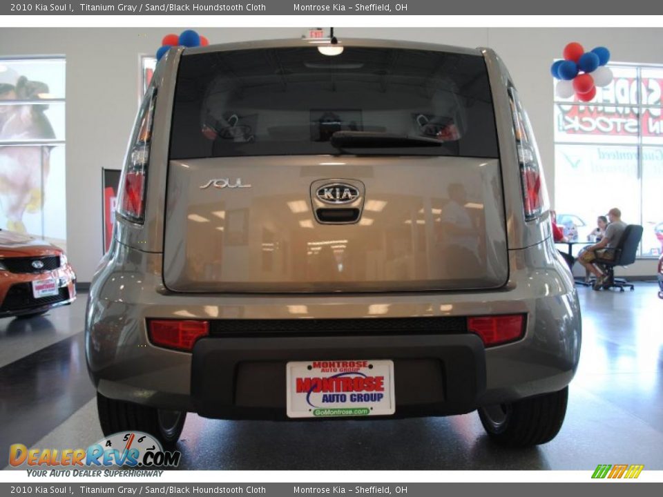 2010 Kia Soul ! Titanium Gray / Sand/Black Houndstooth Cloth Photo #7