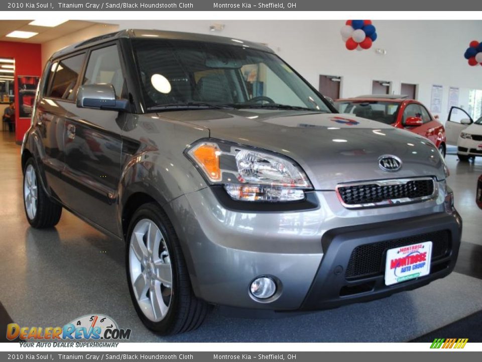 2010 Kia Soul ! Titanium Gray / Sand/Black Houndstooth Cloth Photo #10