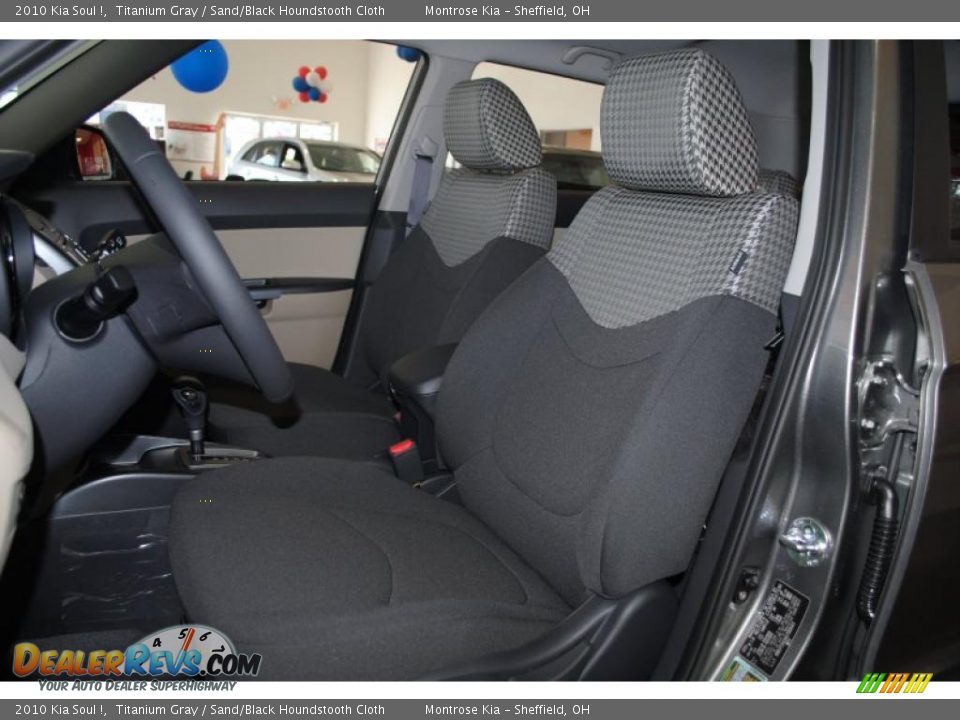 2010 Kia Soul ! Titanium Gray / Sand/Black Houndstooth Cloth Photo #16