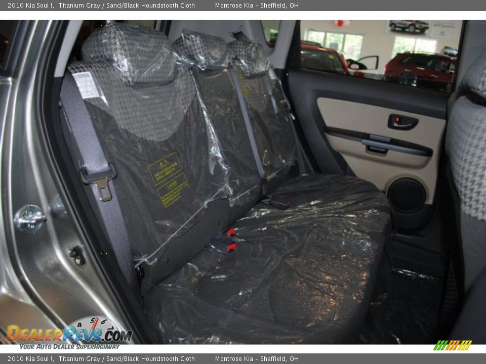 2010 Kia Soul ! Titanium Gray / Sand/Black Houndstooth Cloth Photo #19