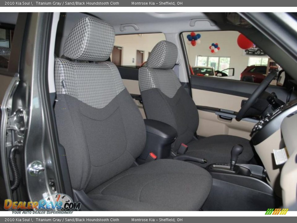 2010 Kia Soul ! Titanium Gray / Sand/Black Houndstooth Cloth Photo #21