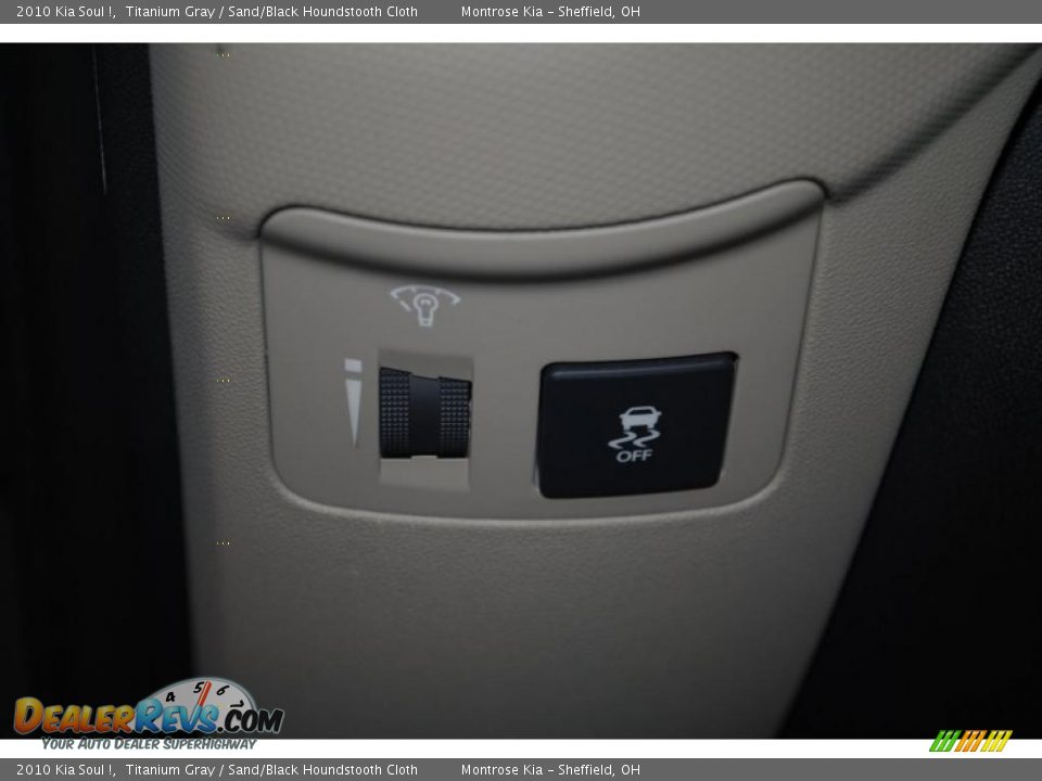 2010 Kia Soul ! Titanium Gray / Sand/Black Houndstooth Cloth Photo #27