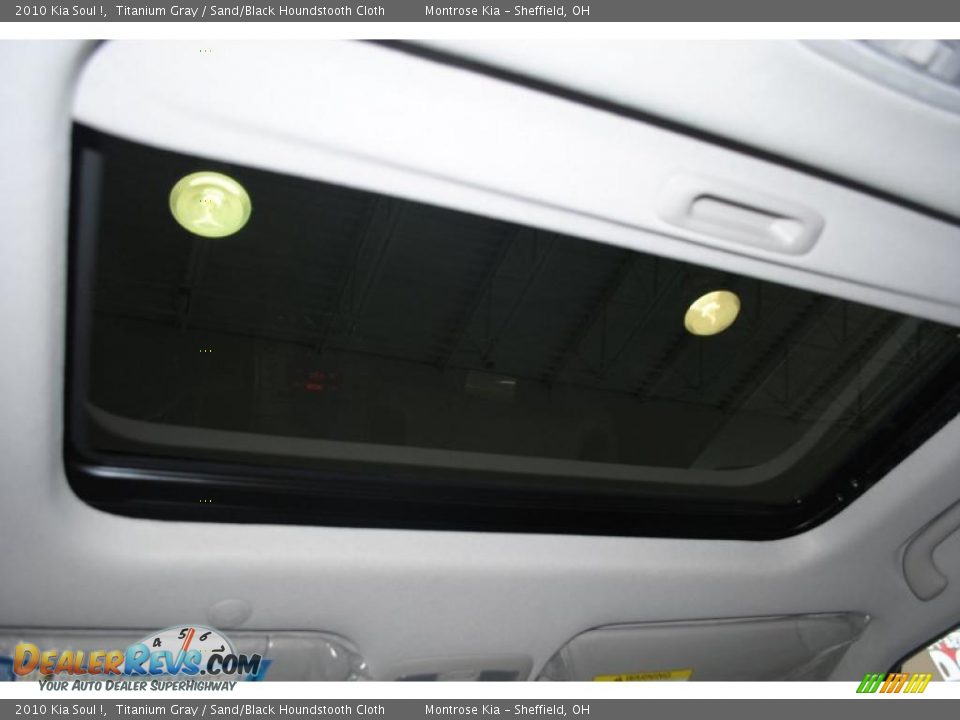 2010 Kia Soul ! Titanium Gray / Sand/Black Houndstooth Cloth Photo #33