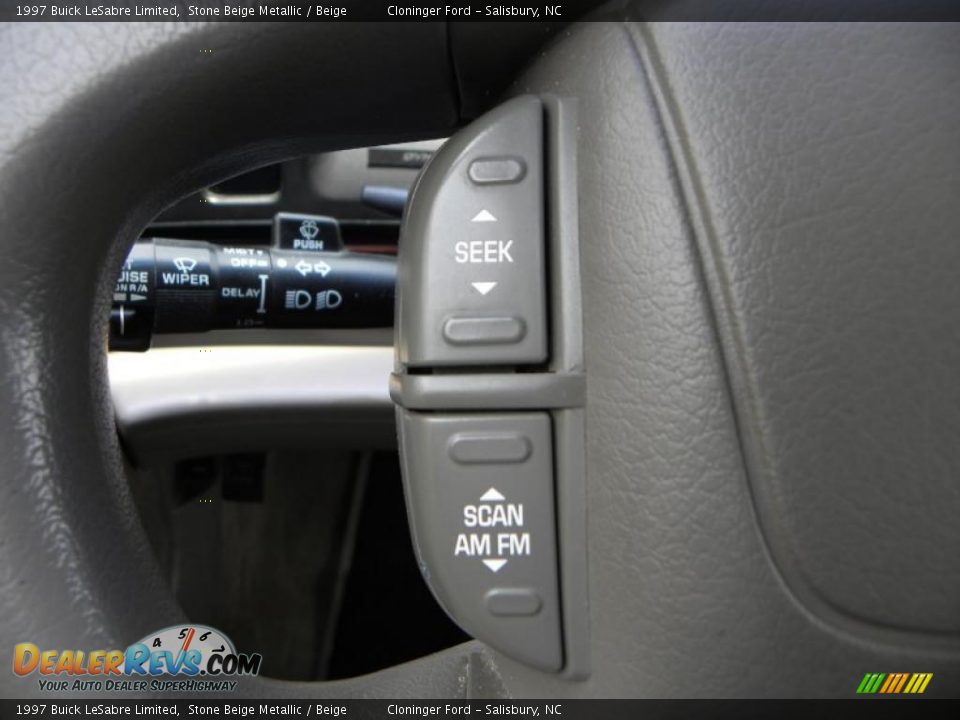 1997 Buick LeSabre Limited Stone Beige Metallic / Beige Photo #18