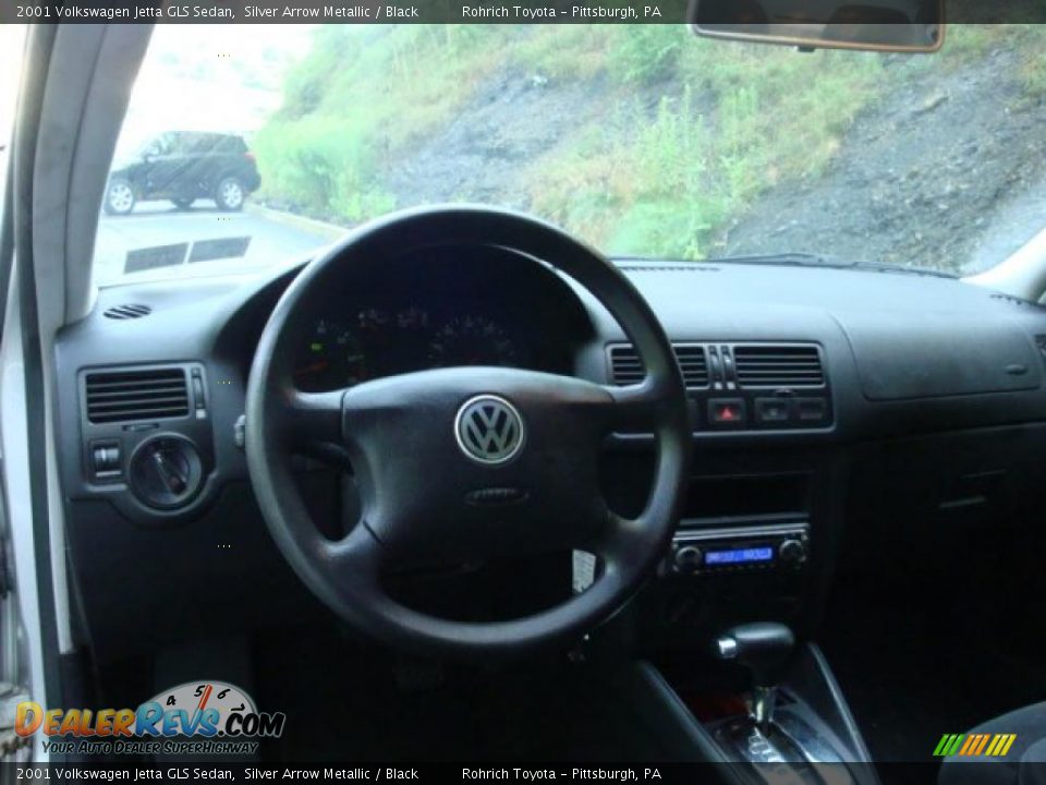 2001 Volkswagen Jetta GLS Sedan Silver Arrow Metallic / Black Photo #13