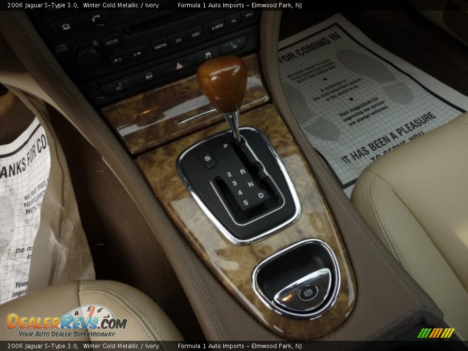 2006 Jaguar S-Type 3.0 Winter Gold Metallic / Ivory Photo #9