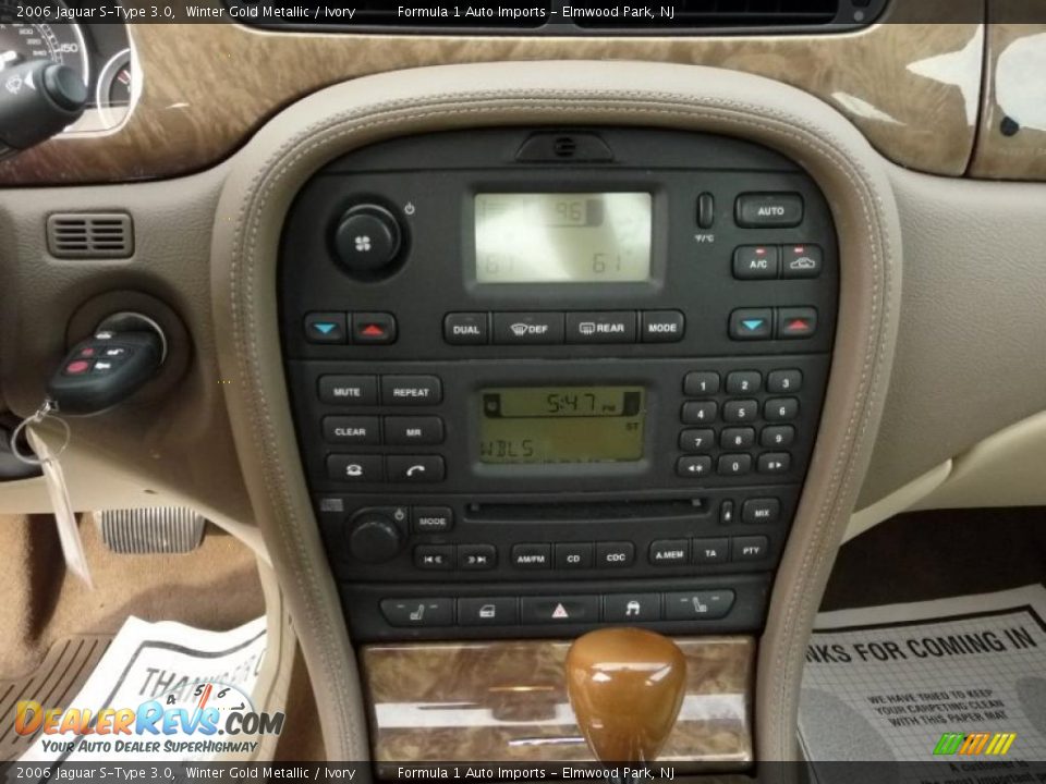 2006 Jaguar S-Type 3.0 Winter Gold Metallic / Ivory Photo #14