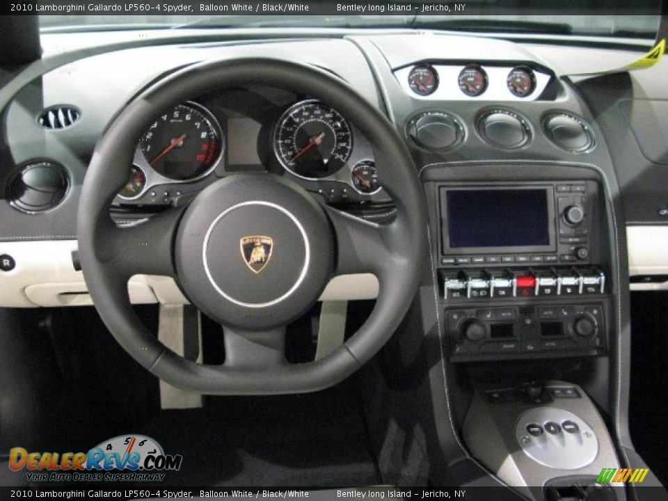 2010 Lamborghini Gallardo LP560-4 Spyder Balloon White / Black/White Photo #8