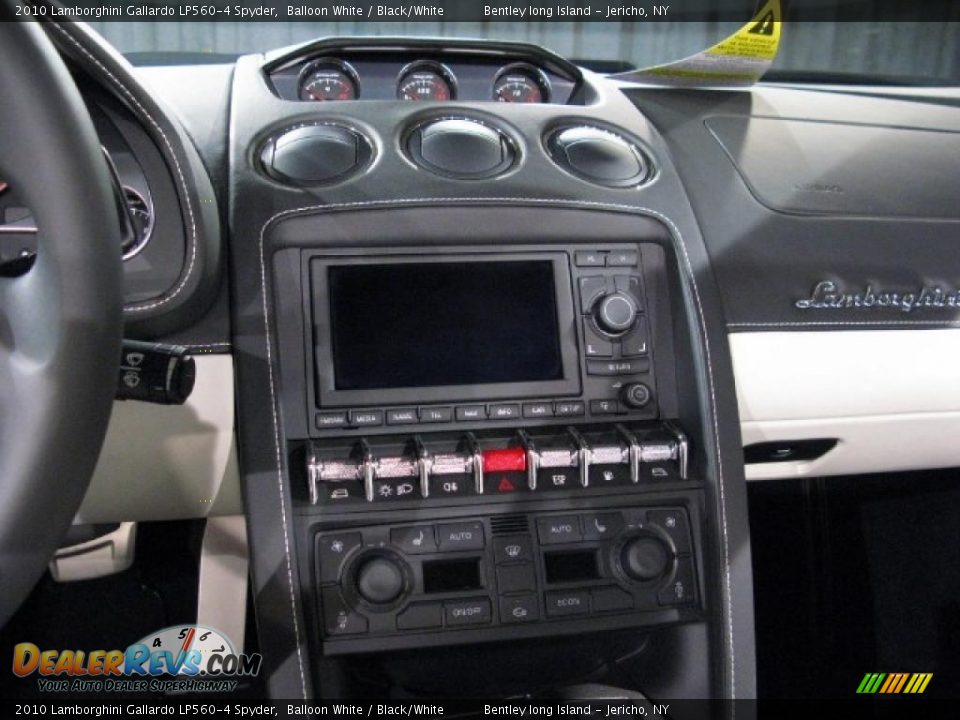 2010 Lamborghini Gallardo LP560-4 Spyder Balloon White / Black/White Photo #9