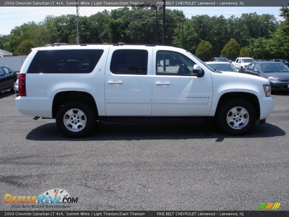 2009 Chevrolet Suburban LT 4x4 Summit White / Light Titanium/Dark Titanium Photo #7