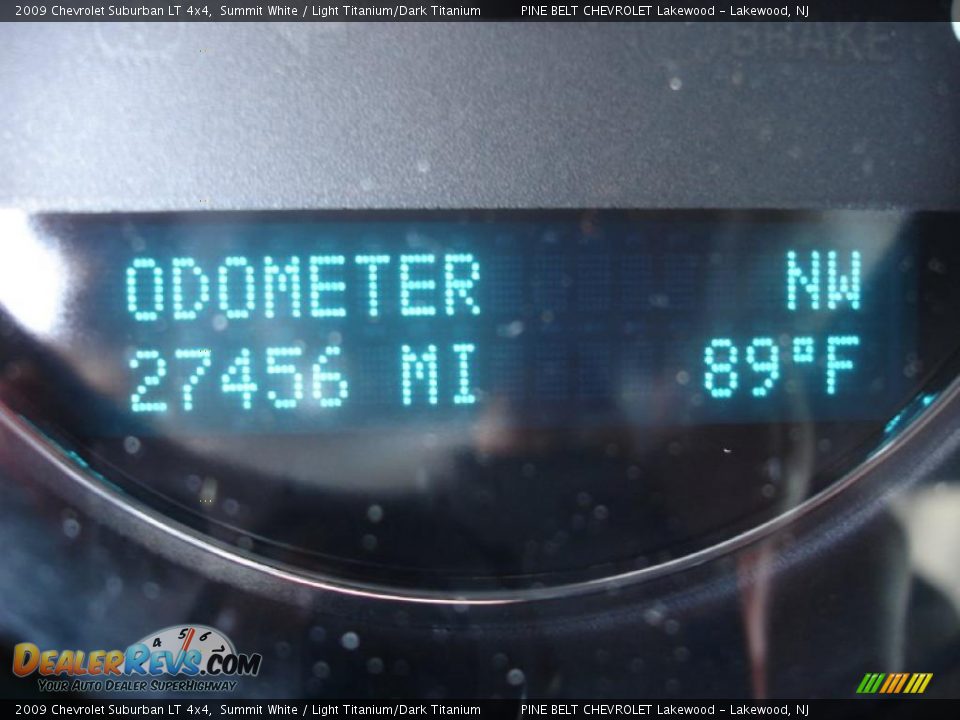 2009 Chevrolet Suburban LT 4x4 Summit White / Light Titanium/Dark Titanium Photo #14
