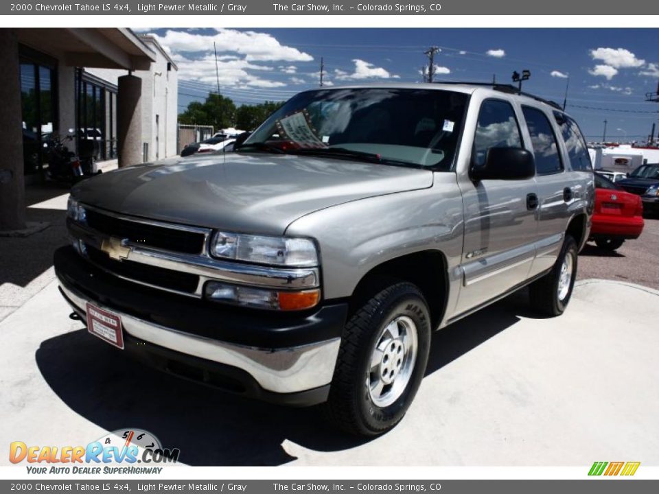 2000 Chevrolet Tahoe LS 4x4 Light Pewter Metallic / Gray Photo #2