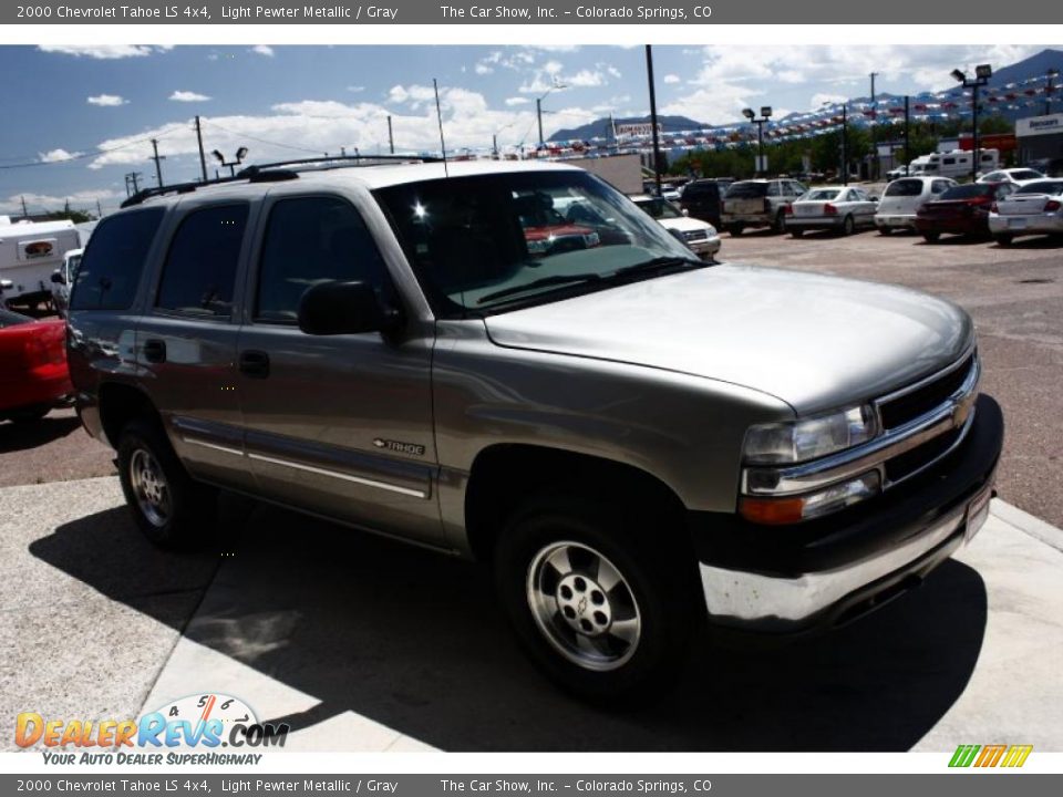 2000 Chevrolet Tahoe LS 4x4 Light Pewter Metallic / Gray Photo #3