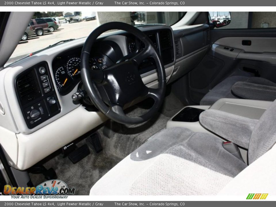 2000 Chevrolet Tahoe LS 4x4 Light Pewter Metallic / Gray Photo #7