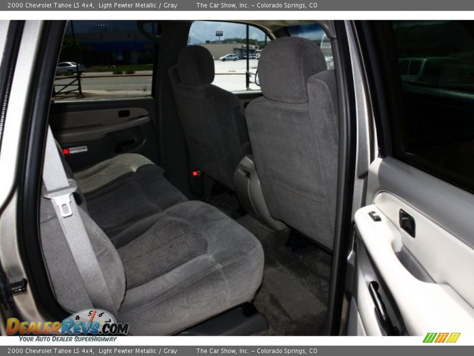 2000 Chevrolet Tahoe LS 4x4 Light Pewter Metallic / Gray Photo #13