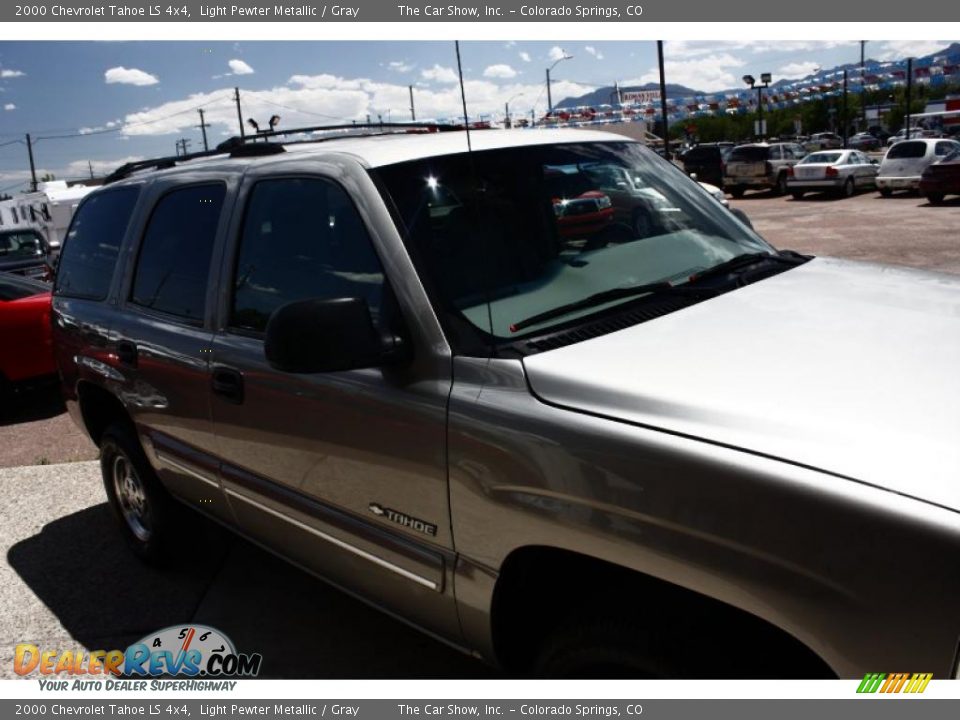 2000 Chevrolet Tahoe LS 4x4 Light Pewter Metallic / Gray Photo #18