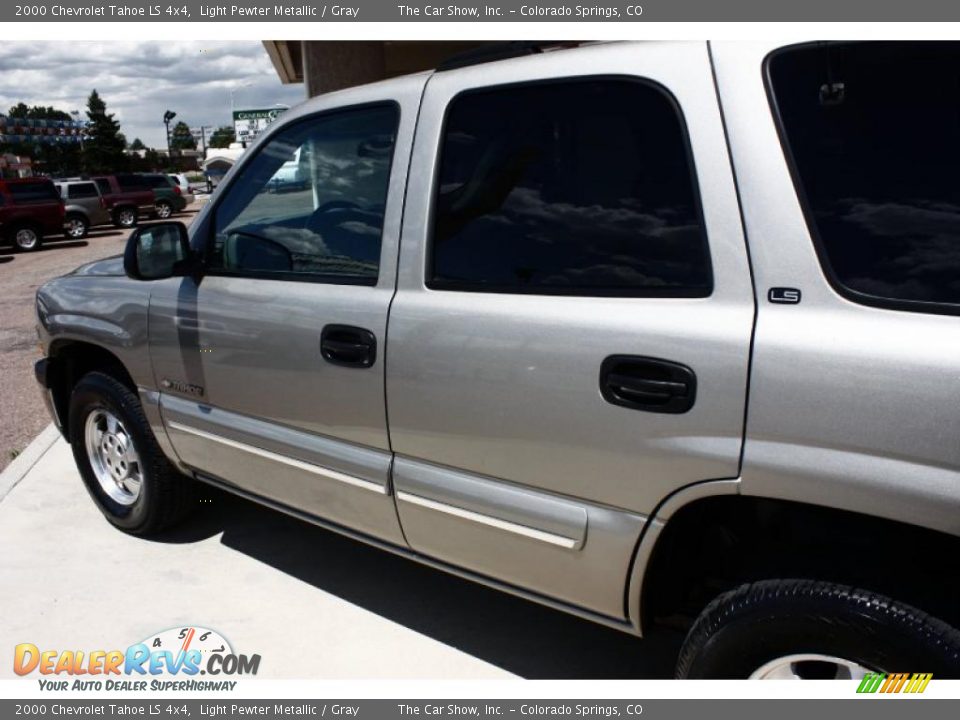 2000 Chevrolet Tahoe LS 4x4 Light Pewter Metallic / Gray Photo #21