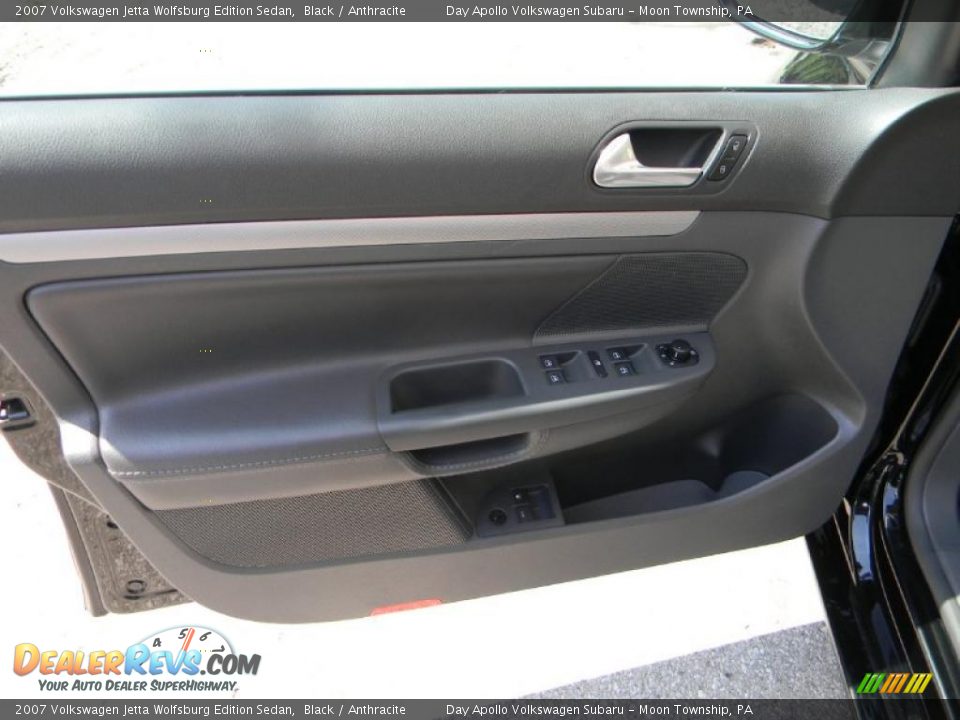 2007 Volkswagen Jetta Wolfsburg Edition Sedan Black / Anthracite Photo #16