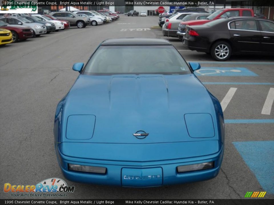 1996 Chevrolet Corvette Coupe Bright Aqua Metallic / Light Beige Photo #15