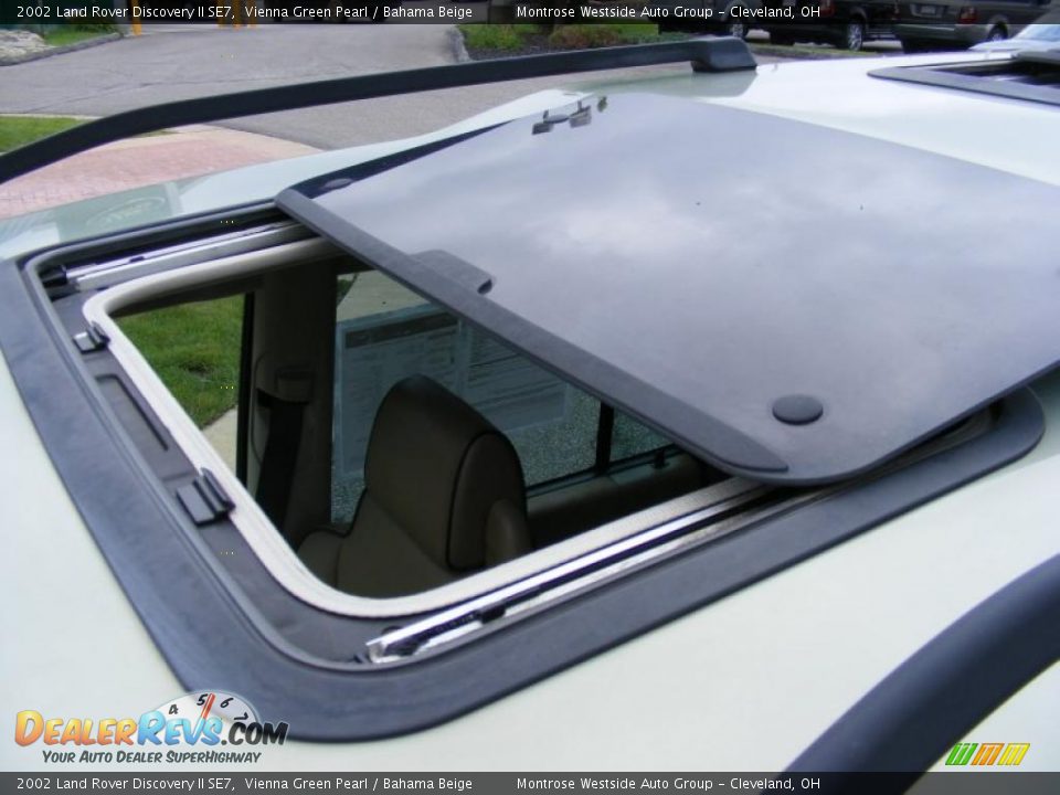 2002 Land Rover Discovery II SE7 Vienna Green Pearl / Bahama Beige Photo #28