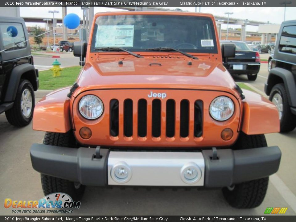 2010 Jeep Wrangler Sahara 4x4 Mango Tango Pearl / Dark Slate Gray/Medium Slate Gray Photo #3