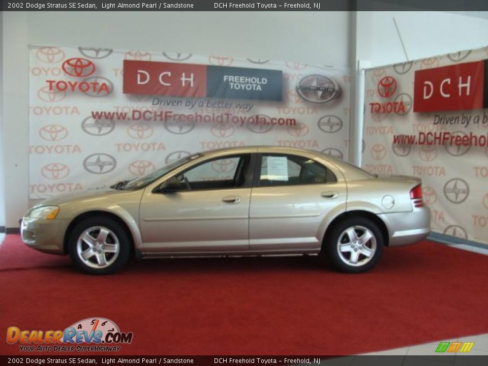 2002 Dodge Stratus SE Sedan Light Almond Pearl / Sandstone Photo #5