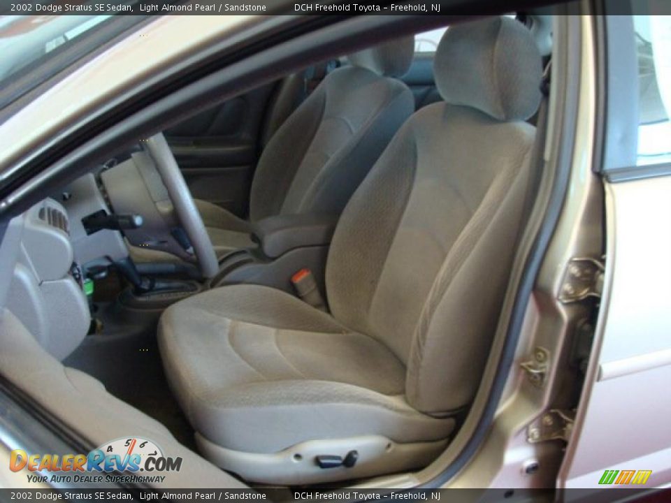 2002 Dodge Stratus SE Sedan Light Almond Pearl / Sandstone Photo #16