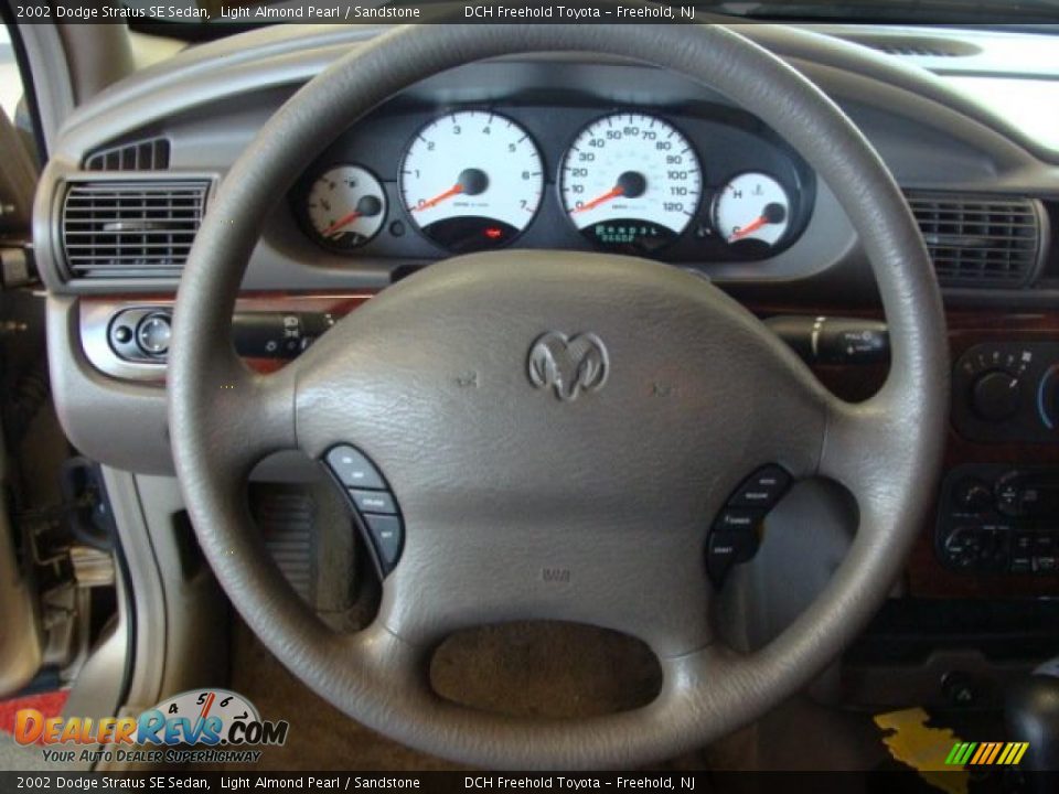 2002 Dodge Stratus SE Sedan Light Almond Pearl / Sandstone Photo #18