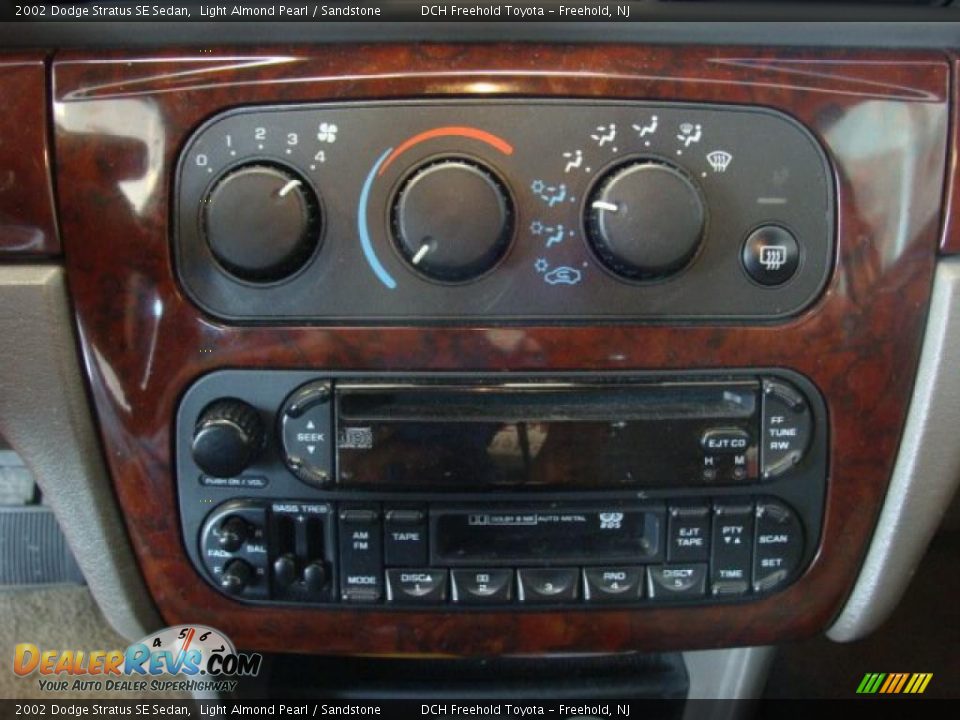 2002 Dodge Stratus SE Sedan Light Almond Pearl / Sandstone Photo #21