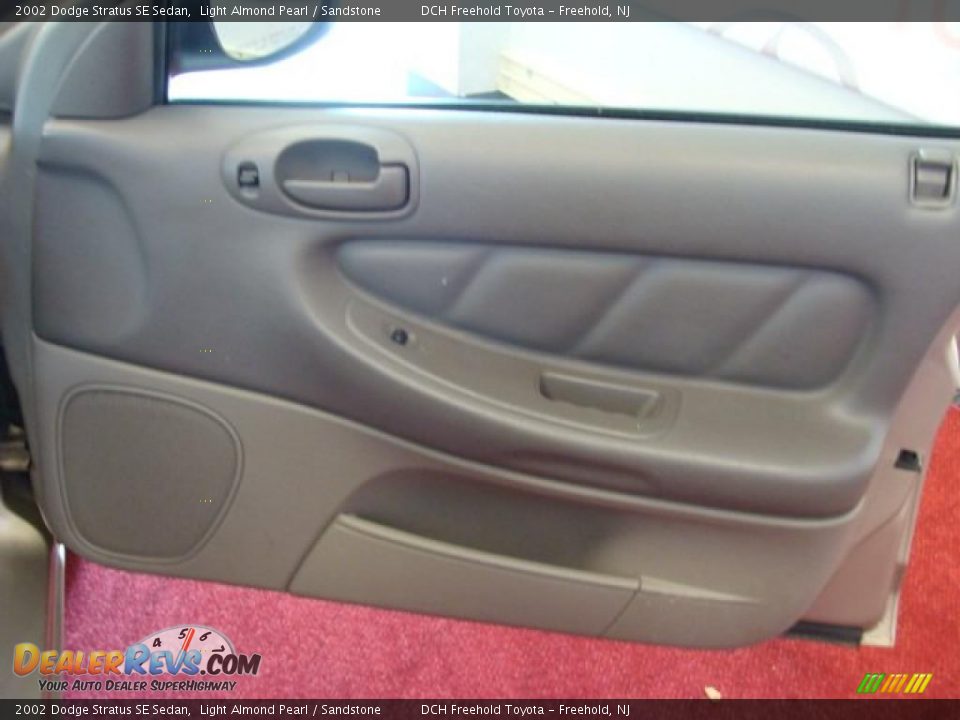 2002 Dodge Stratus SE Sedan Light Almond Pearl / Sandstone Photo #24