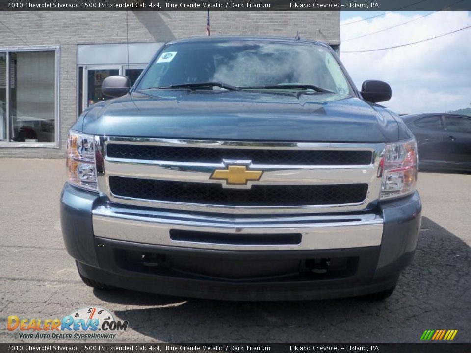 2010 Chevrolet Silverado 1500 LS Extended Cab 4x4 Blue Granite Metallic / Dark Titanium Photo #2
