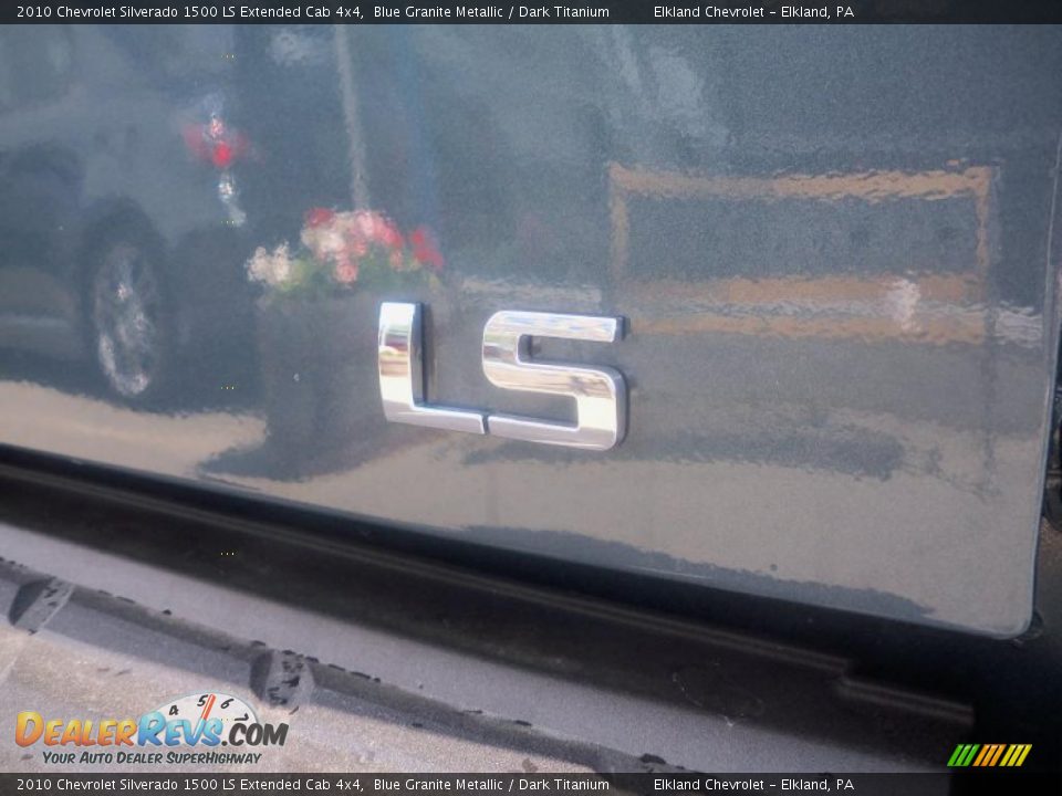 2010 Chevrolet Silverado 1500 LS Extended Cab 4x4 Blue Granite Metallic / Dark Titanium Photo #12