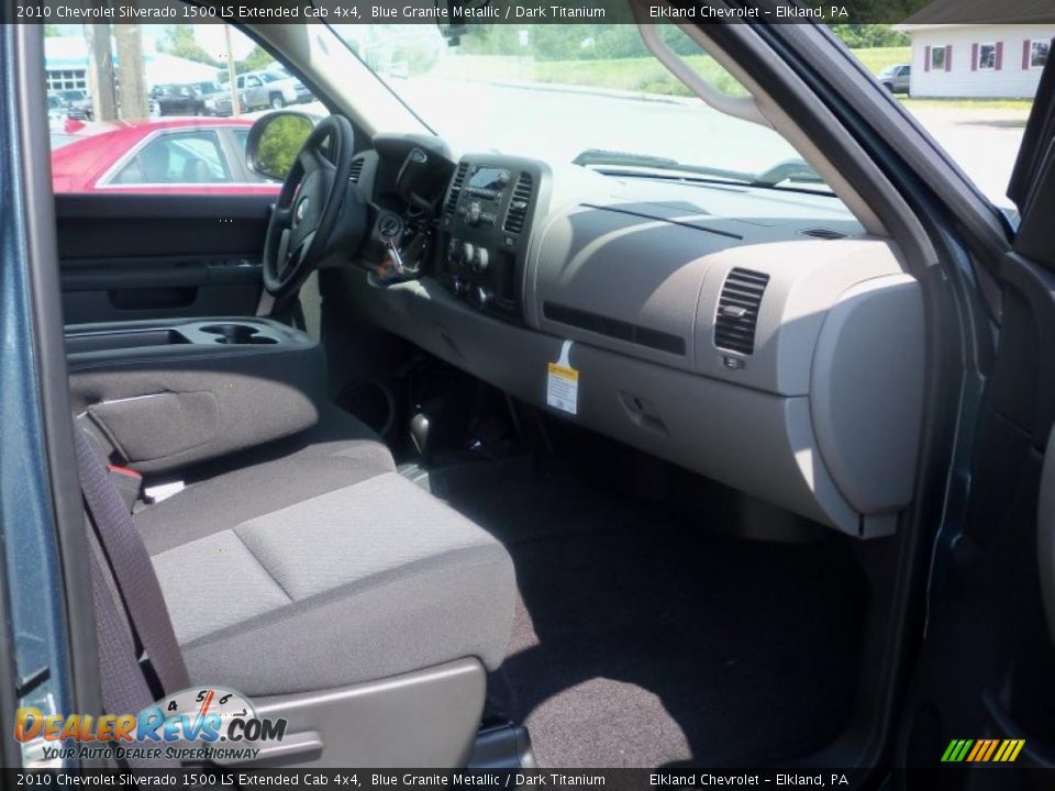 2010 Chevrolet Silverado 1500 LS Extended Cab 4x4 Blue Granite Metallic / Dark Titanium Photo #18
