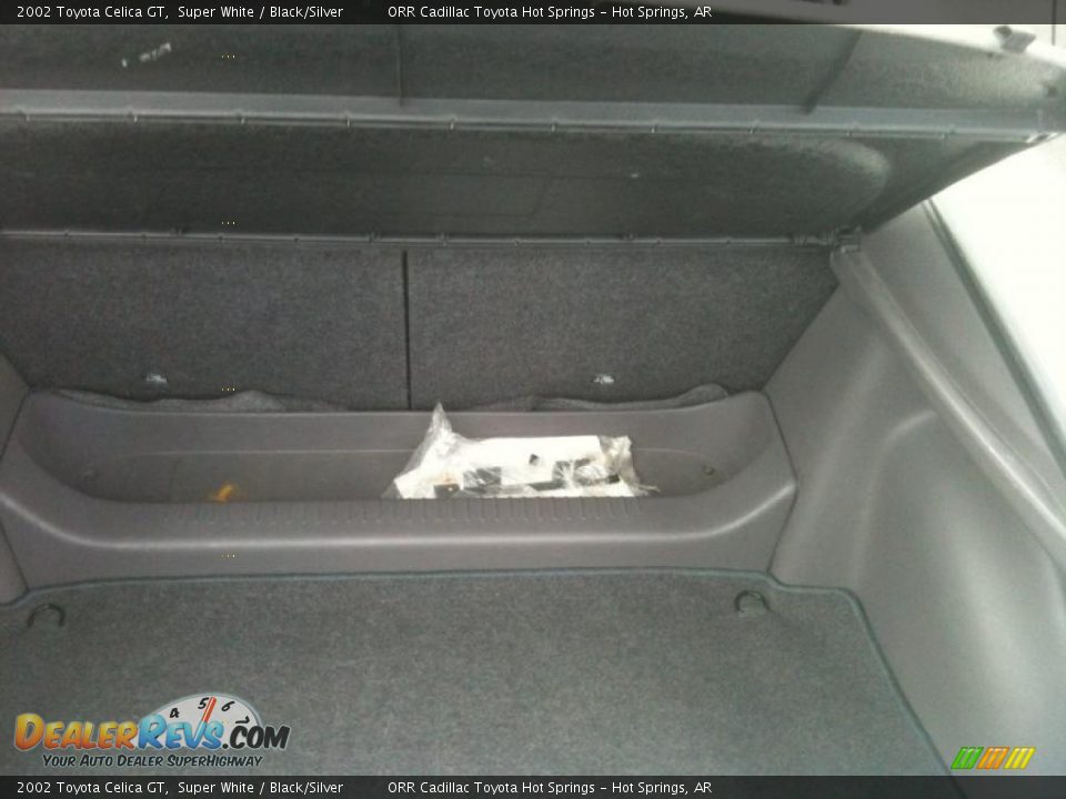 2002 Toyota Celica GT Super White / Black/Silver Photo #10