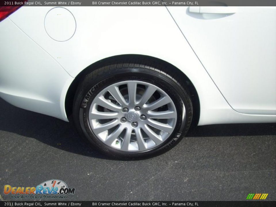 2011 Buick Regal CXL Summit White / Ebony Photo #2
