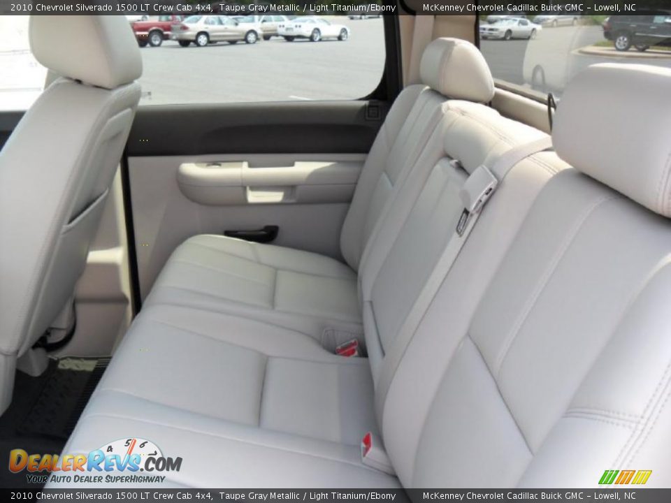 2010 Chevrolet Silverado 1500 LT Crew Cab 4x4 Taupe Gray Metallic / Light Titanium/Ebony Photo #12