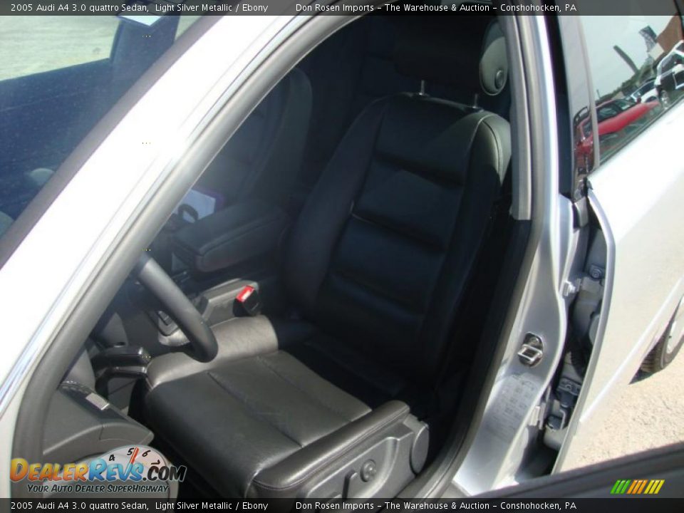2005 Audi A4 3.0 quattro Sedan Light Silver Metallic / Ebony Photo #17