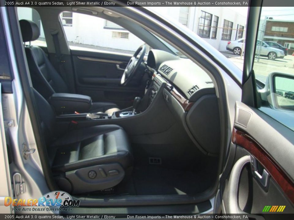 2005 Audi A4 3.0 quattro Sedan Light Silver Metallic / Ebony Photo #20