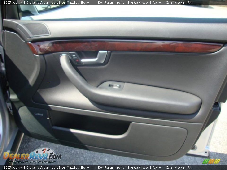 2005 Audi A4 3.0 quattro Sedan Light Silver Metallic / Ebony Photo #22