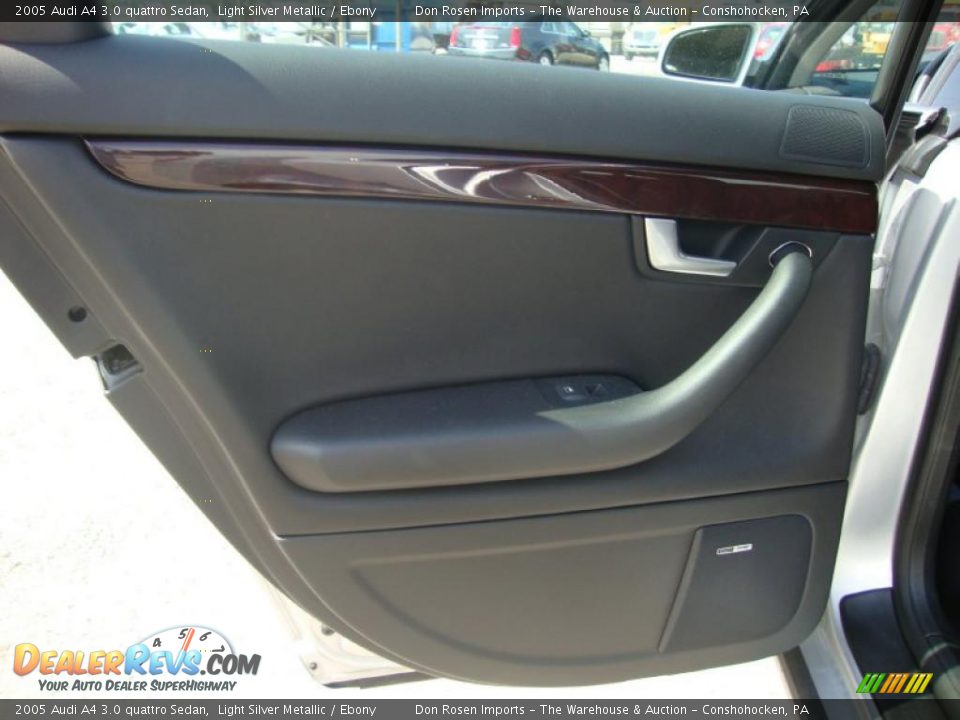 2005 Audi A4 3.0 quattro Sedan Light Silver Metallic / Ebony Photo #25