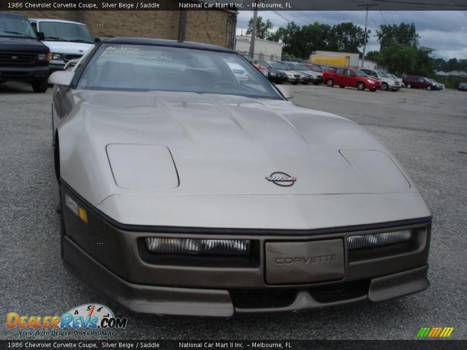 1986 Chevrolet Corvette Coupe Silver Beige / Saddle Photo #2