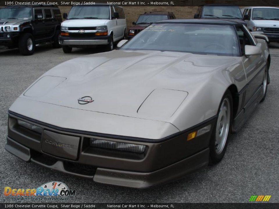 1986 Chevrolet Corvette Coupe Silver Beige / Saddle Photo #3
