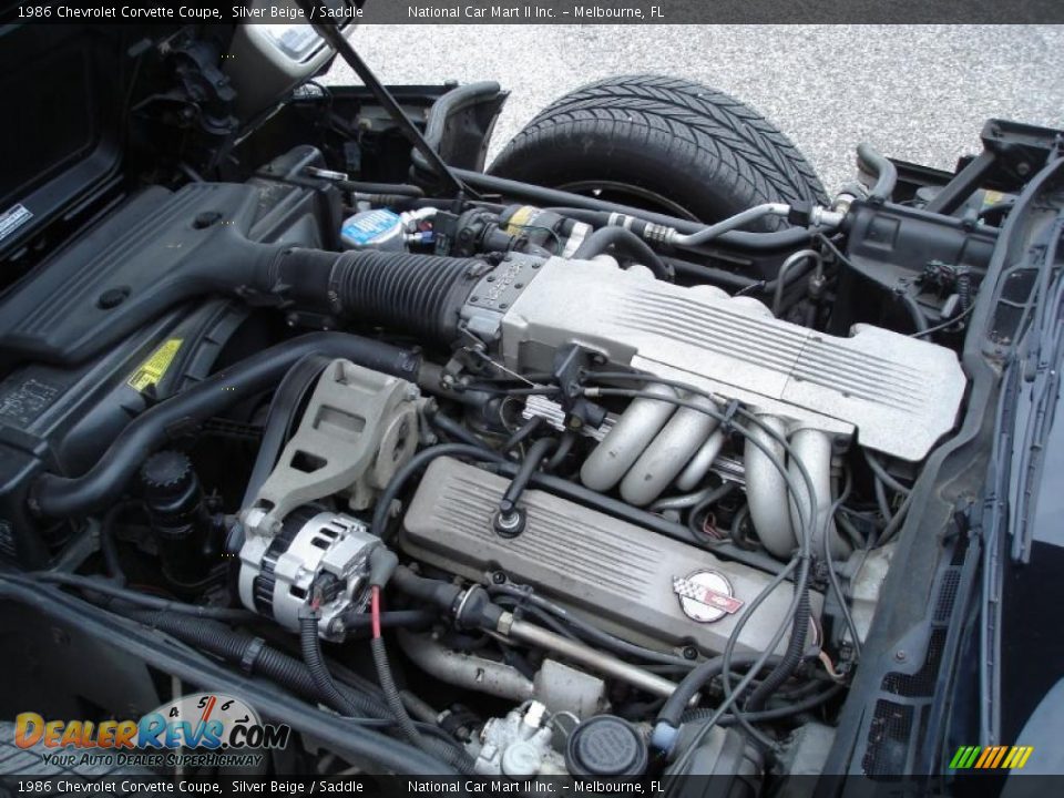1986 Chevrolet Corvette Coupe Silver Beige / Saddle Photo #8